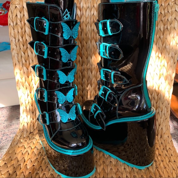 New YRU Dune Patent Butterfly Platform Boots - Picture 11 of 15